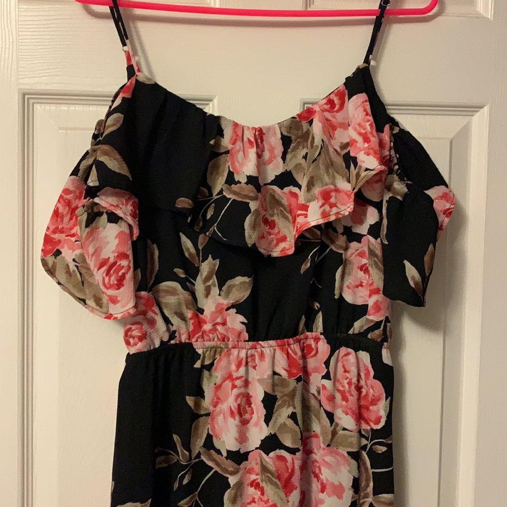 Spaghetti strap cold shoulder maxi dress